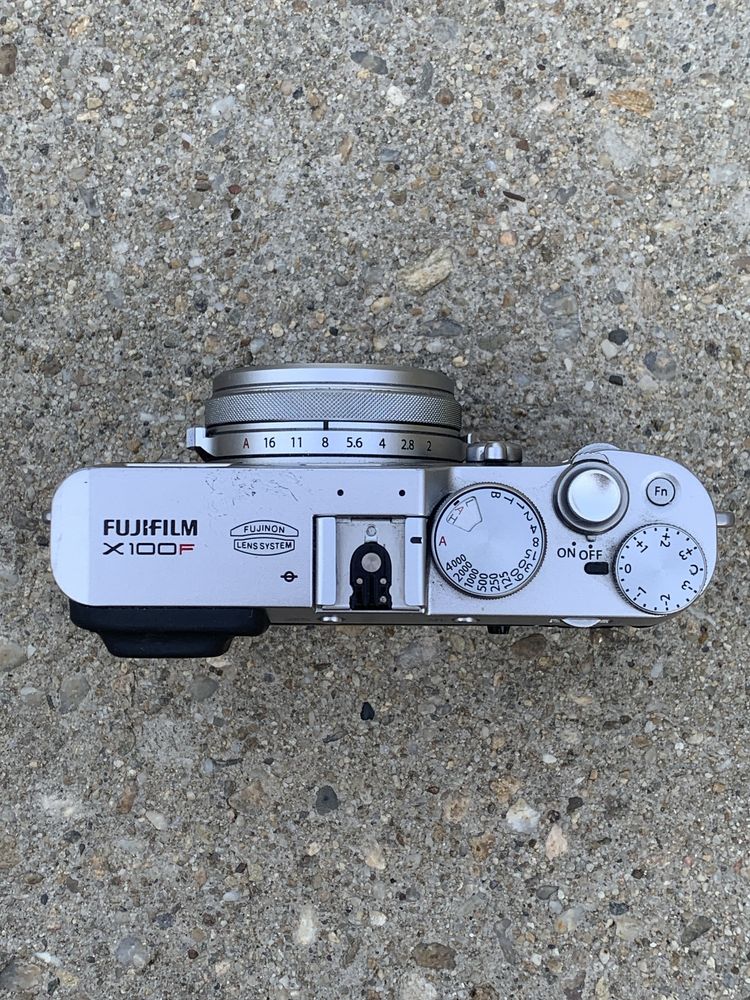 Fujifilm X100F Aparat Camera Foto Mirrorless Rangefinder Fuji Foto