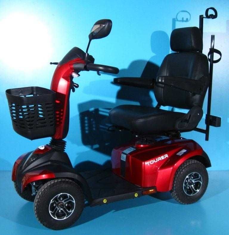 Scuter electric batrani/ handicap Drive Tourer