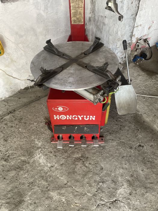 Шинамонтажный и балансировшный станок