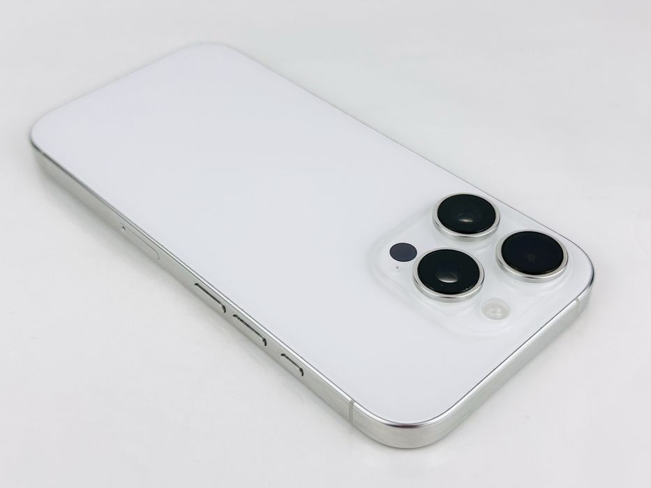 Apple iPhone 16 Pro Max 256GB White 100% Батерия! Гаранция!