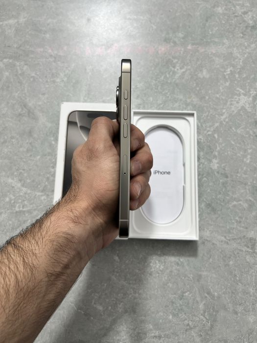 iPhone 16 Pro 128GB Natural Titanium