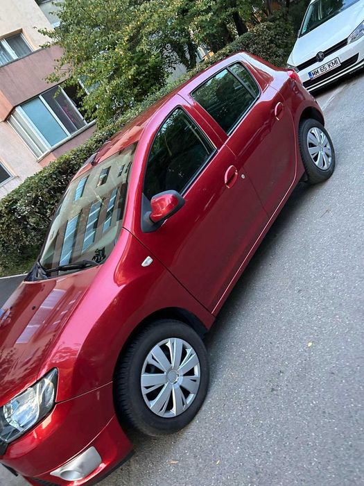 Dacia Sandero Hatchback 2013