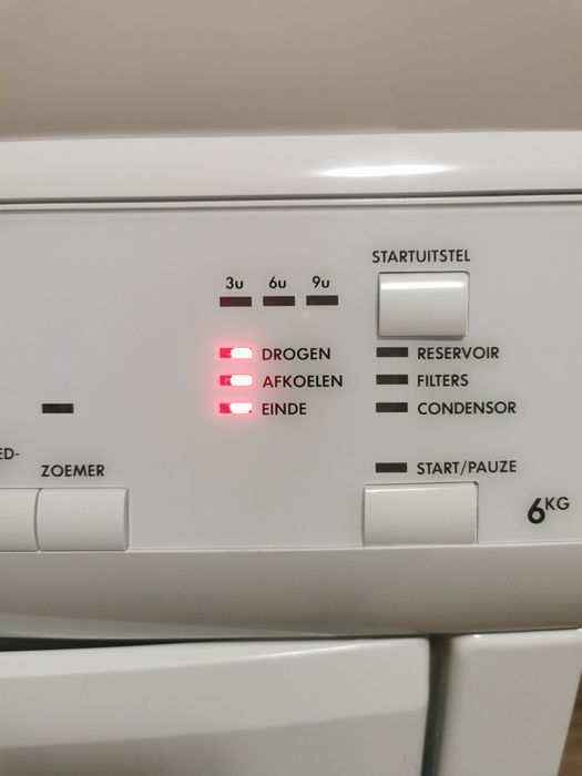 Кондензна сушилня AEG