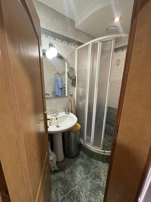 Просторен тристаен апартамент