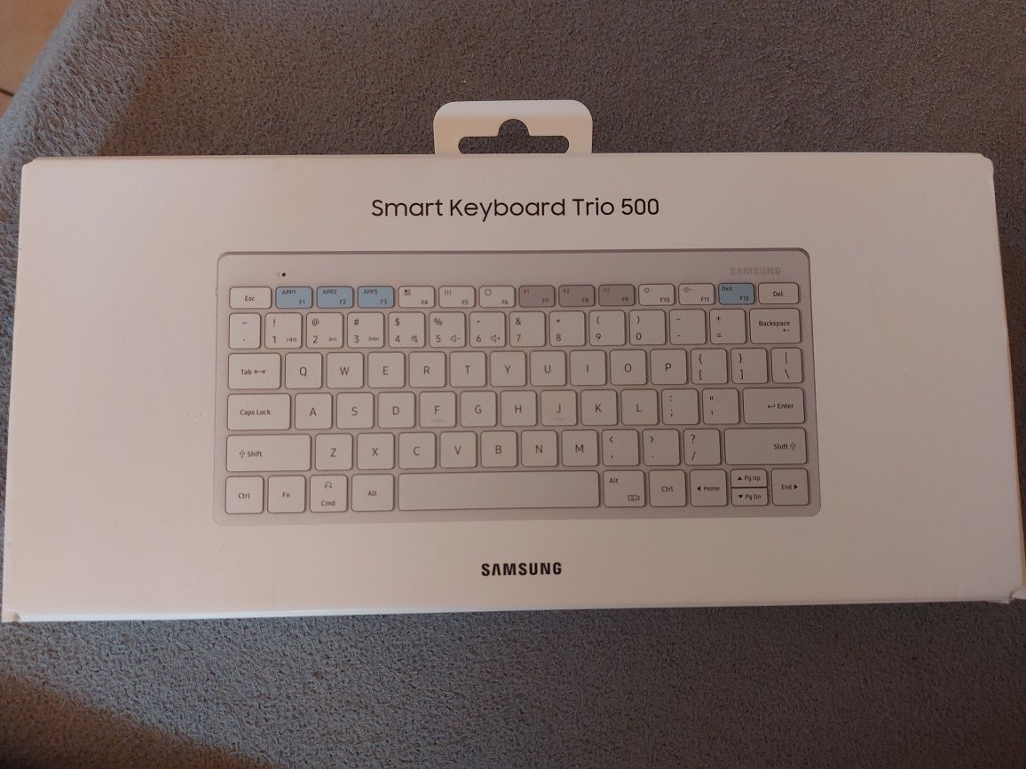 Tableta Samsung A7 32 gb cu tastatura Samung si husă