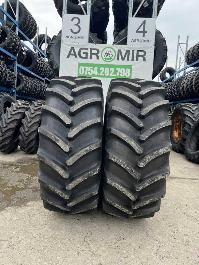 Cauciucuri noi radiale 600/70 R30 pentru tractor fata marca Armour