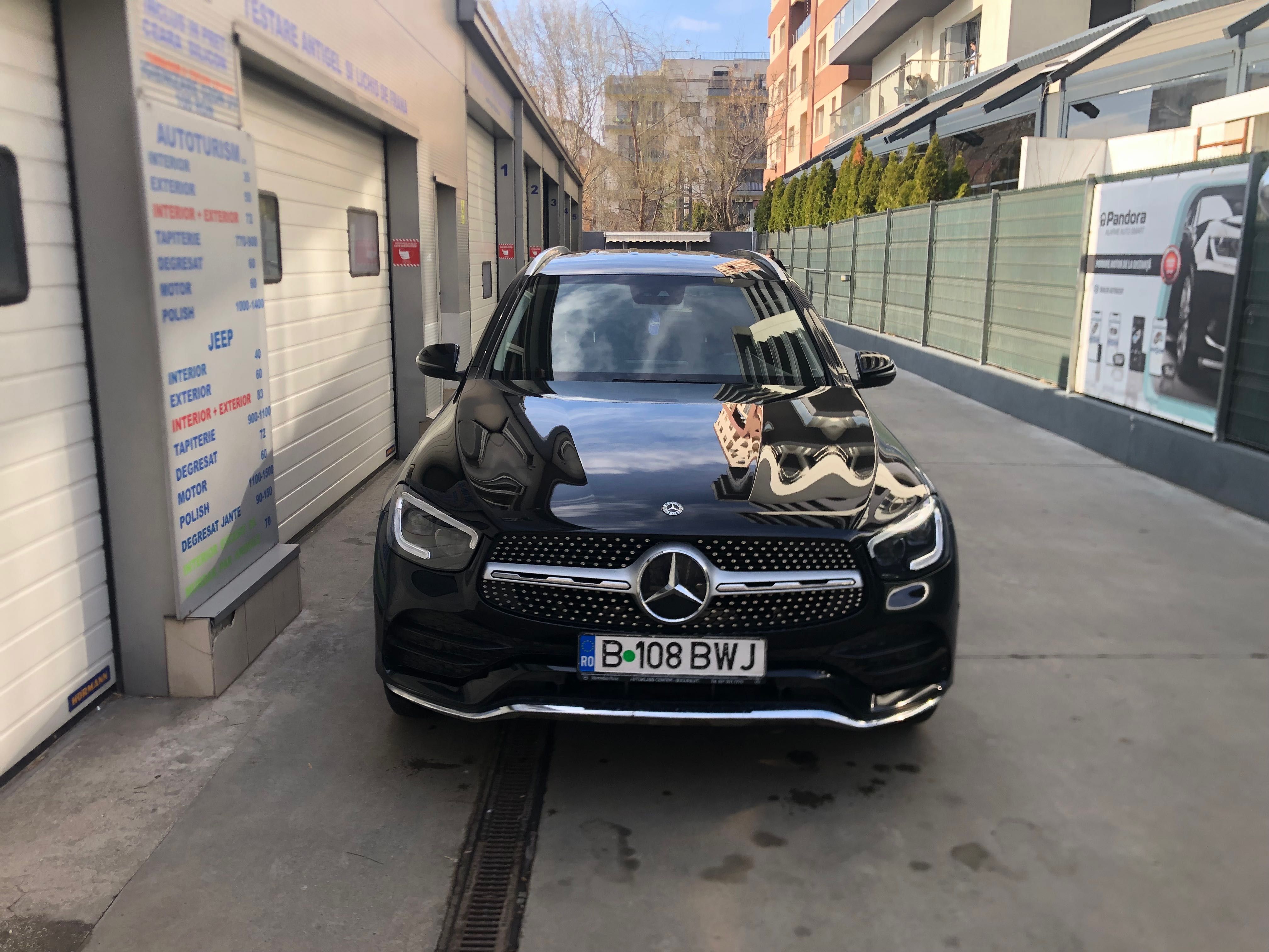 Mercedes benz - GLC 200  4 MATIC -An 2020 - benzina - 67000 km