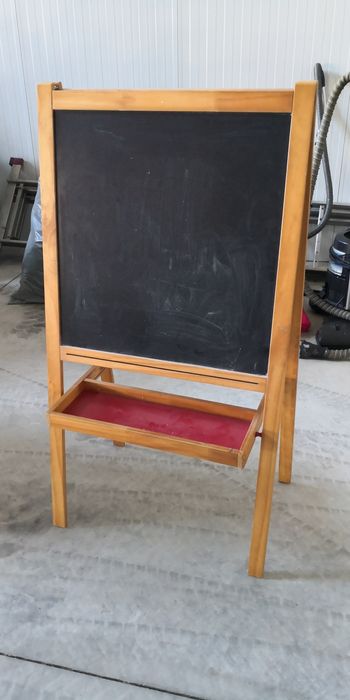 Детска дъска с две лица