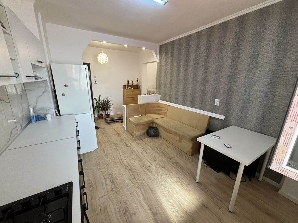 Inchiriere apartament doua camere