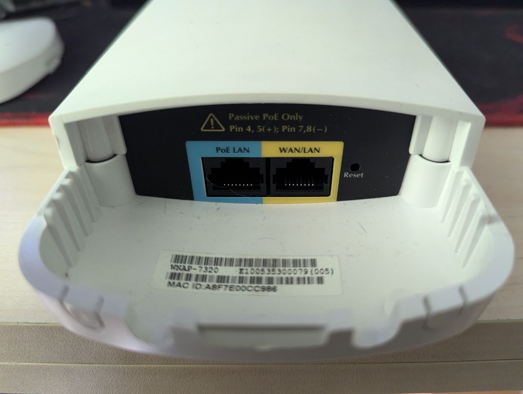 Външна Безжична Точка за достъп Planet QNAP-7320