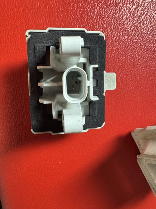 Ornament superiror pentru porbagaj electric mercede w213