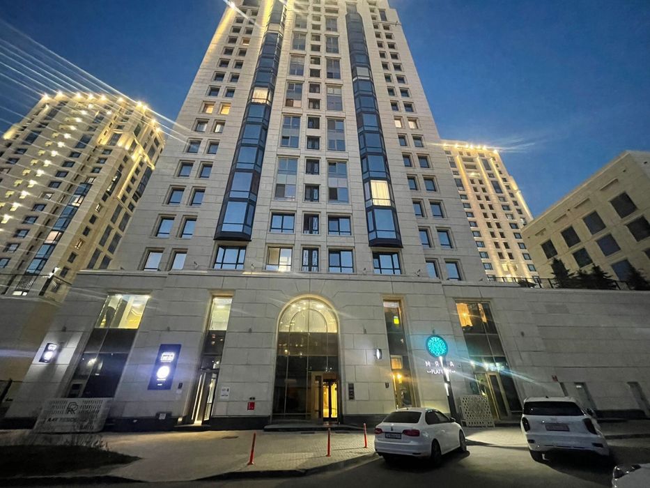 Сдам квартиру по адресу Достык 1А , на долгий срок. Есть депозит