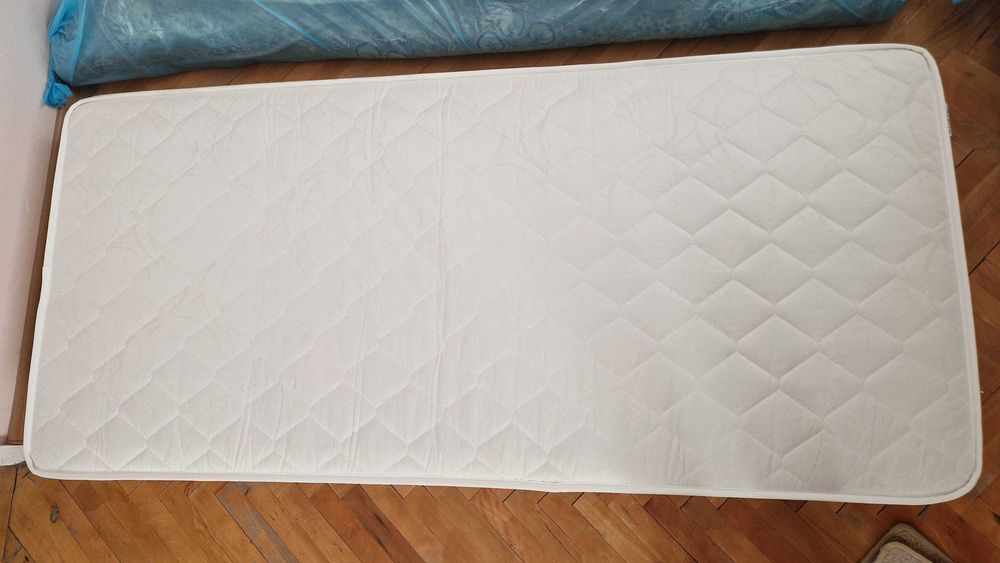 Двулицев матрак JYSK Basic S30 90 x 200