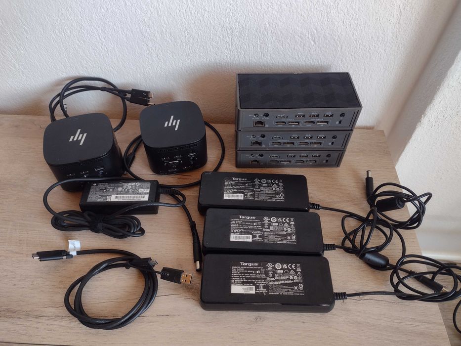 ЛОТ 3 x Targus Docking Station 100w и 2 х HP Docking station