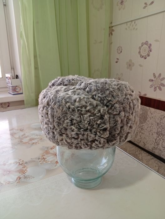 Продам шапку из каракуля