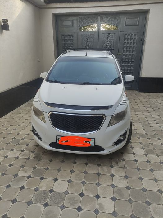 Спарк 2011 сотилади