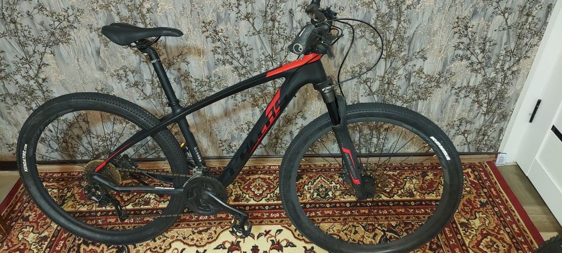 Продам карбоновый MTB