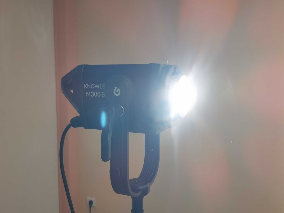 Godox KNOWLED M300Bi 330W Bi-Color диодно постоянно осветление