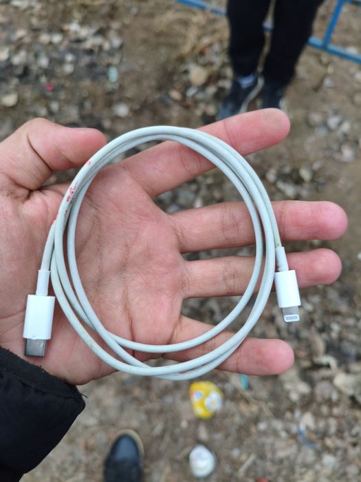 Оригинал шнур iPhone работает