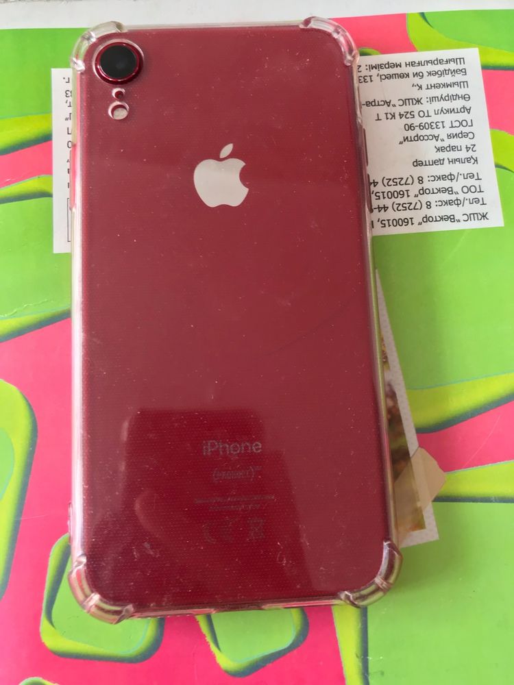 Продаю IPhone XR 64GB RED