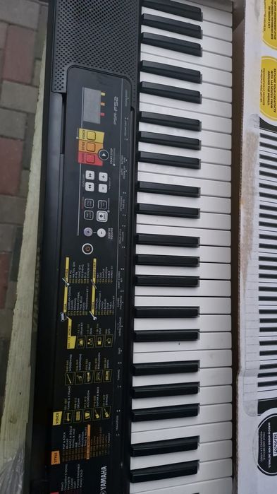 Orga Yamaha PSR F52 noua