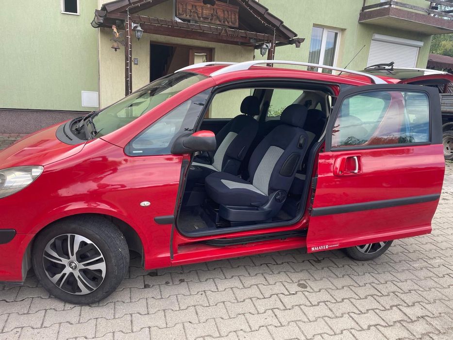 Vând Peugeot 1007 din 2006