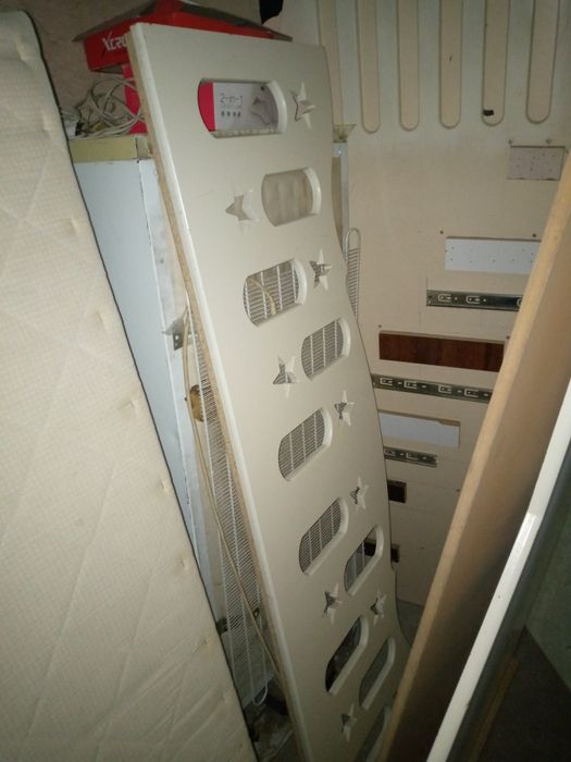 Детская кроватка,двух ярусная.