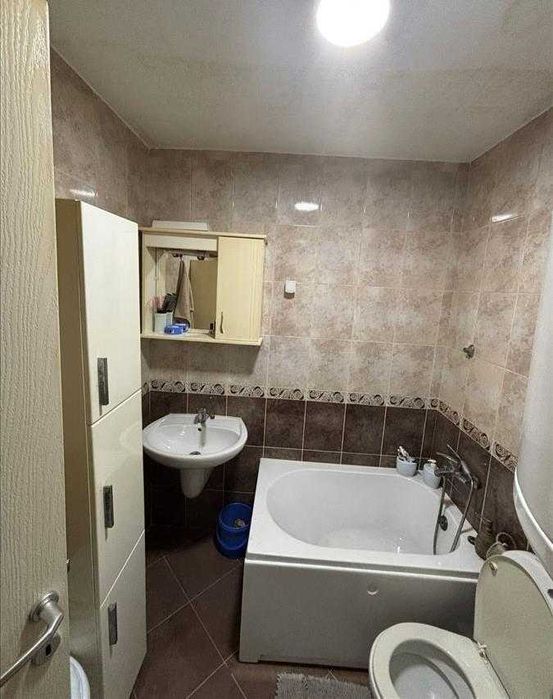 Дава се под наем Двустаен апартамент в Бургас, Възраждане - 63 кв.м за 178.5 € - Снимка #1