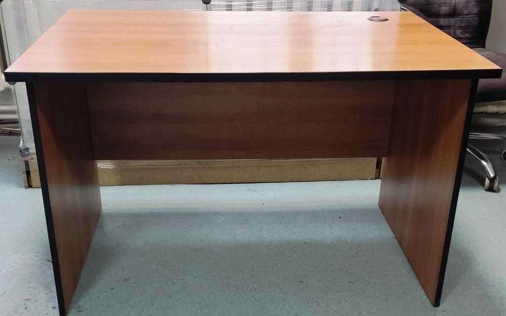 Офисный стол  мебель для офиса Б/У