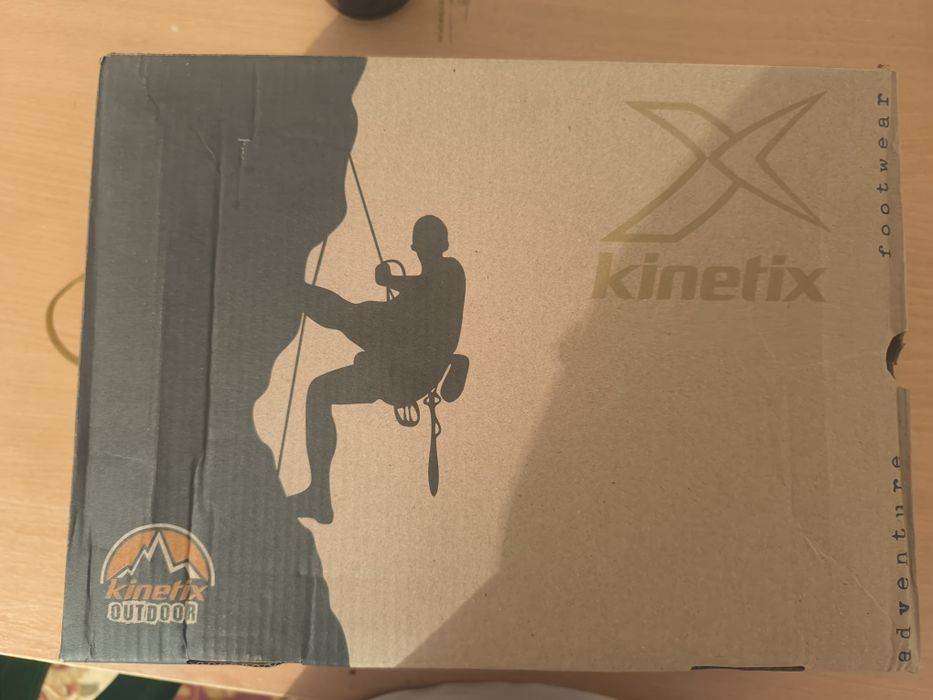 Обув Мужшка кинетикс 41 размер новый