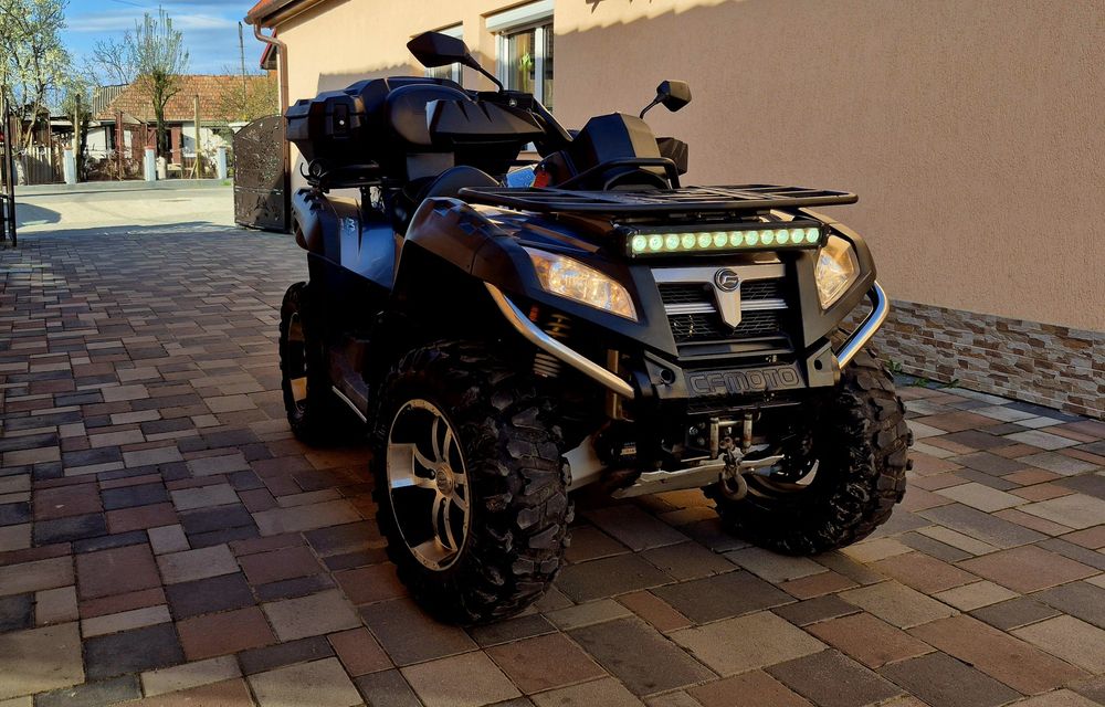 ATV CF moto 800 4x4