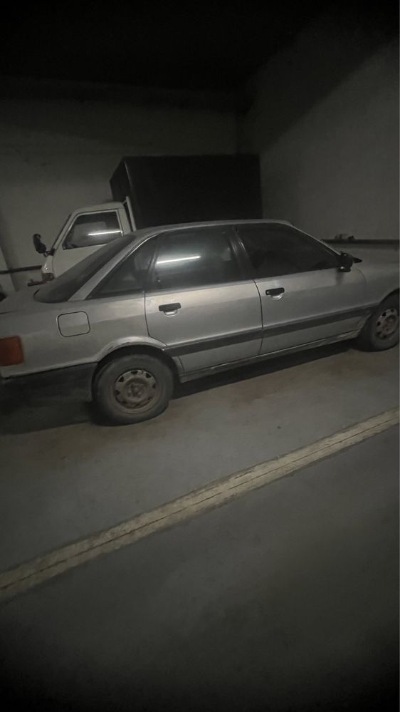 Недорого продам Audi 80