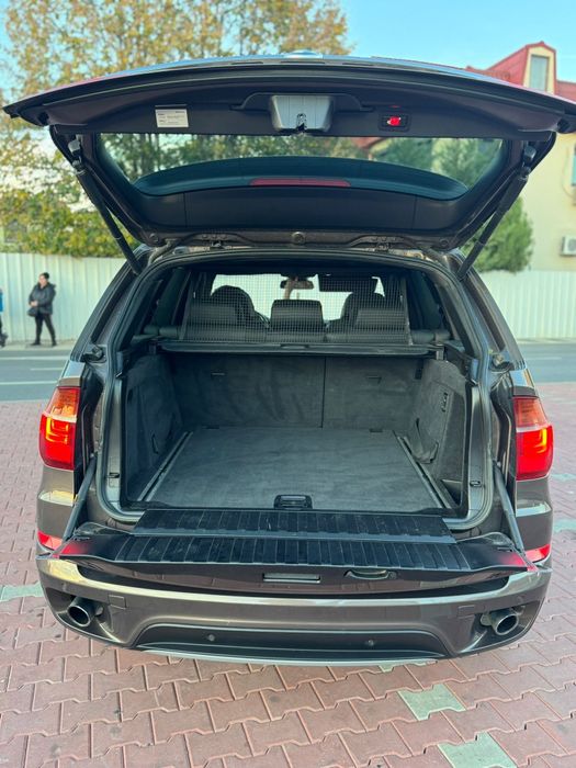 BMW X5 3.0 Diesel xDrive – An 2012 – Full Opțiuni

Vând BMW X5, an fab
