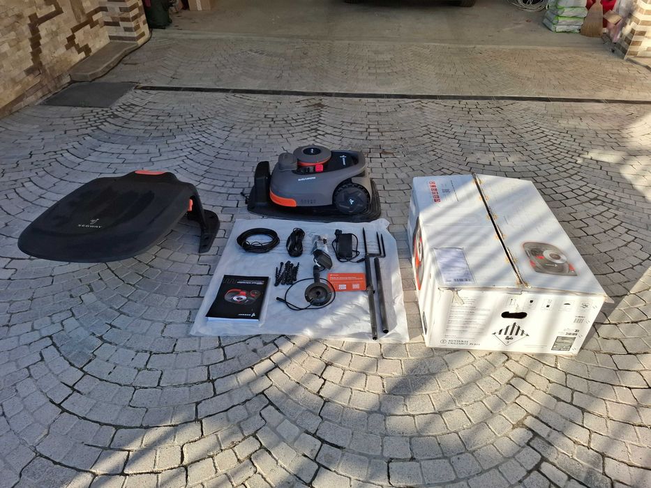 Безкабелна косачка-робот