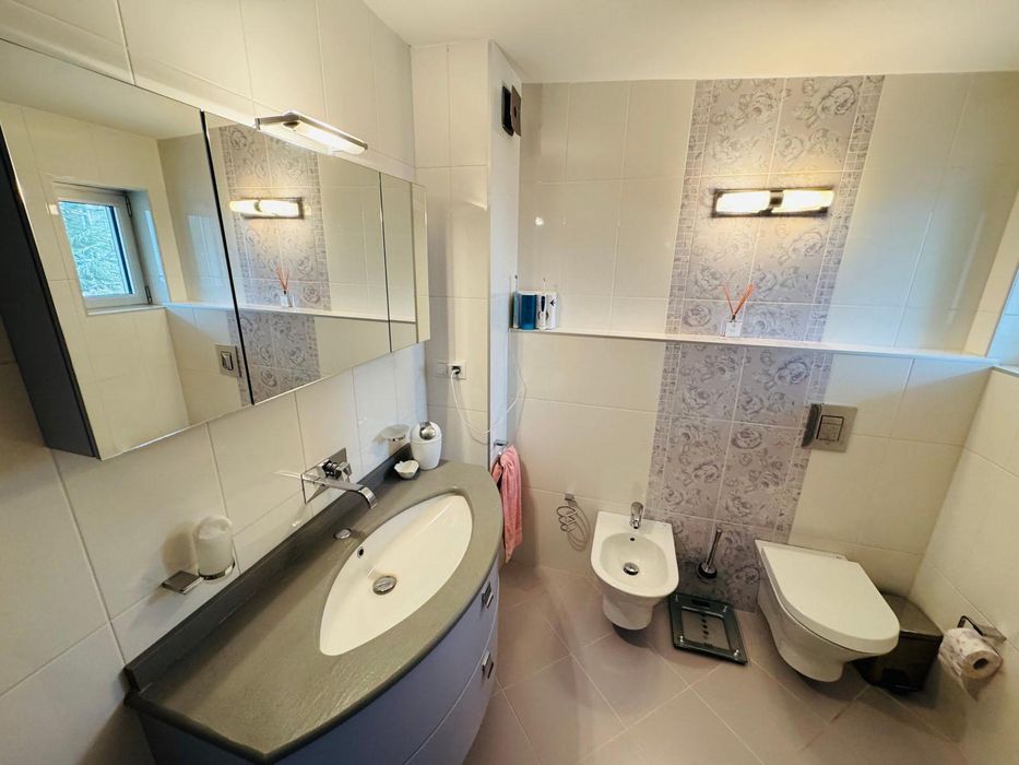 Къща, под наем, кв. Сарафово