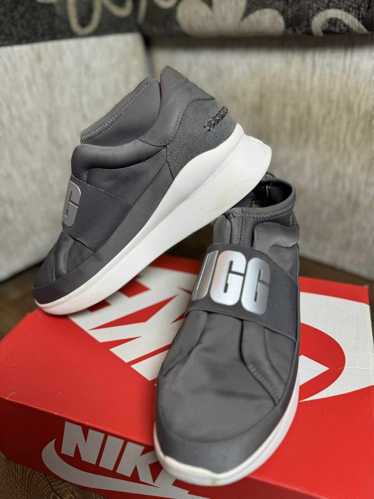 Сникърси UGG W Neutra