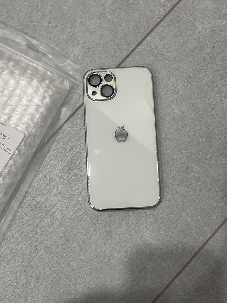 Чехол на iphone 13
