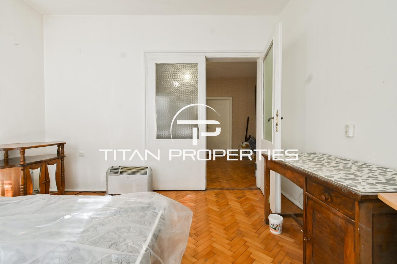Дава се под наем Етаж от къща в София, Зона Б-19 - 89 кв.м за 400 € - Снимка #8