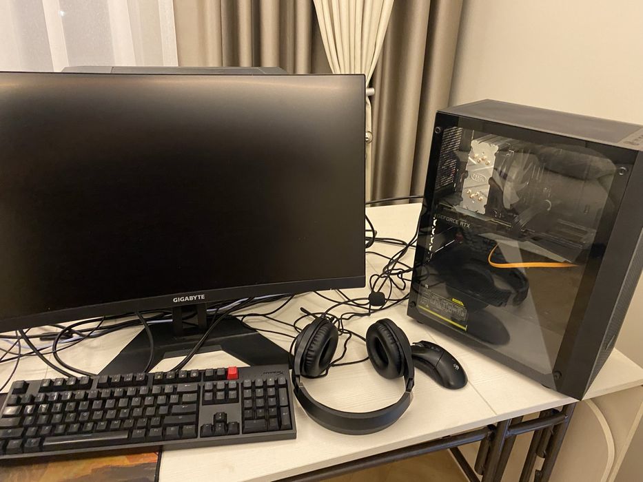 Продам компьютер в комплекте с монитором и периферией