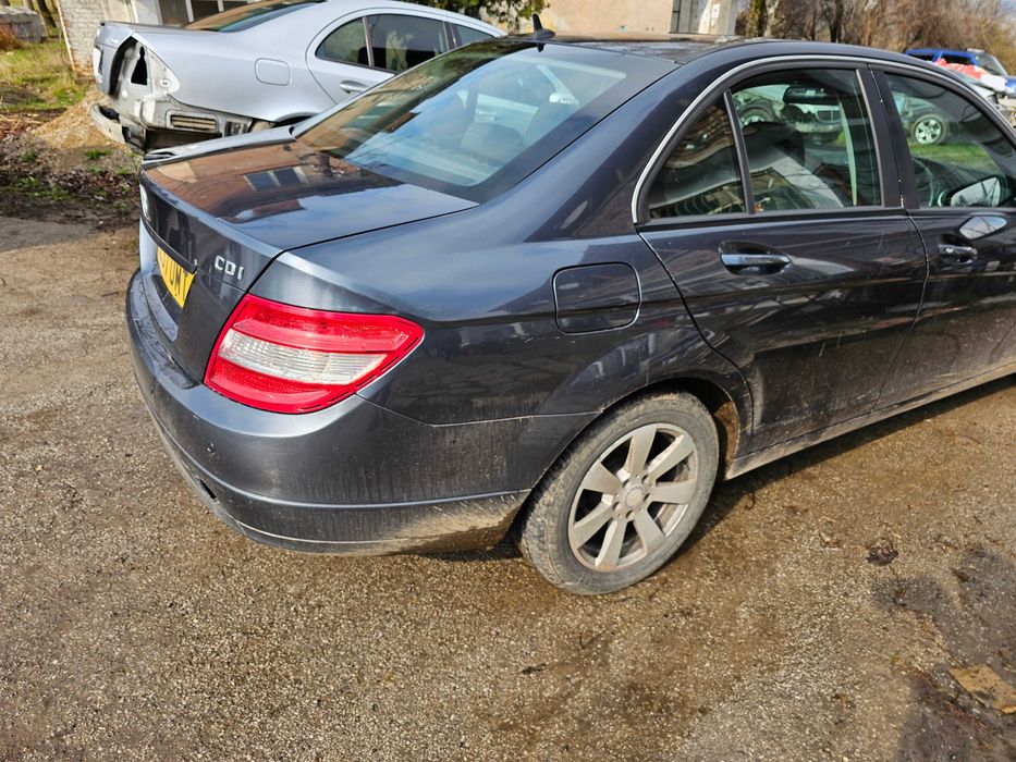 На части Mercedes C 220, C 220 W 204, В 204 C 200 Ц 200