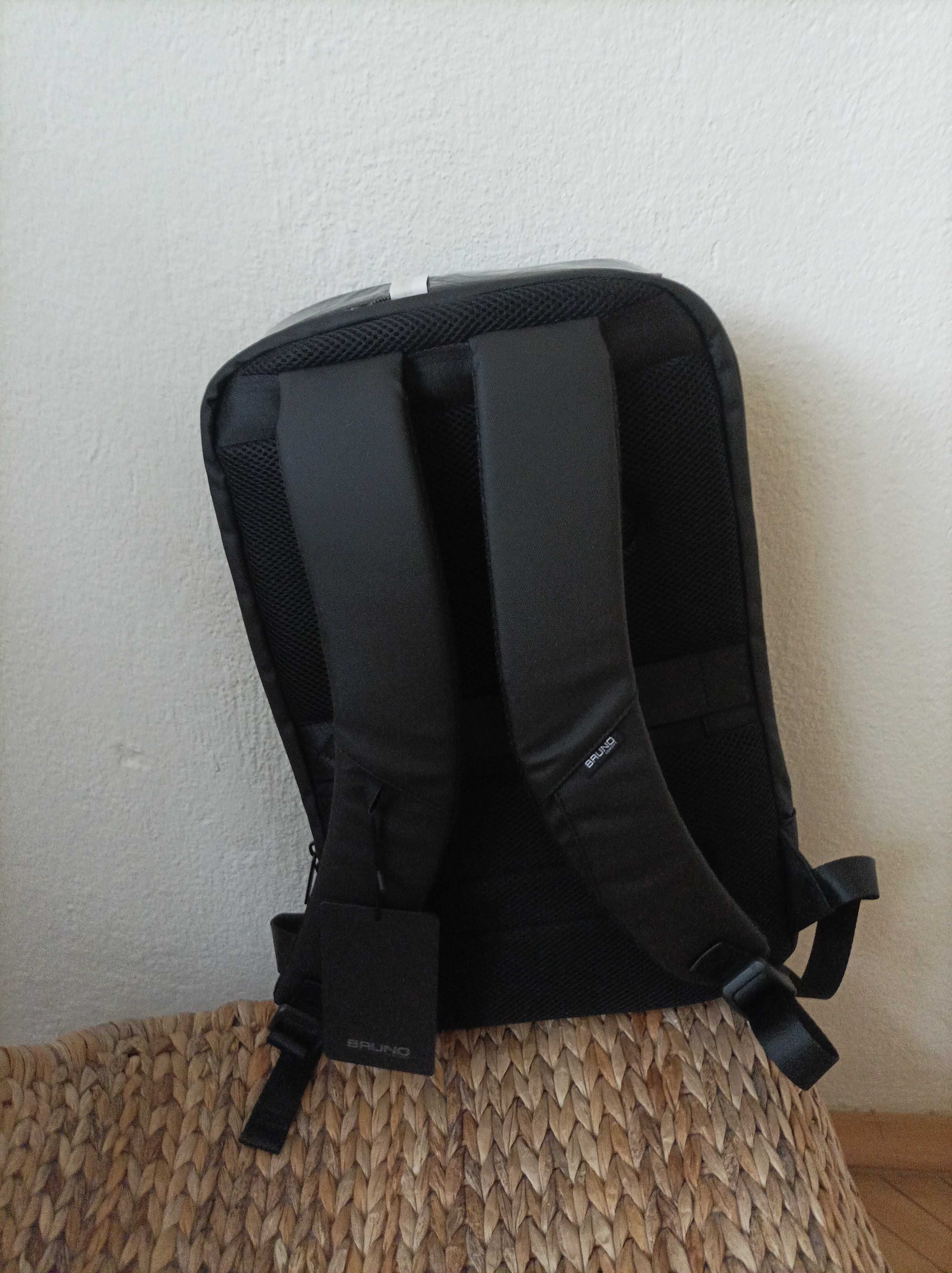 Бизнез раница Magnum 34.430.10 MAGNUM - Anti-theft business backpack