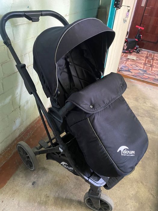 Продам коляску Teknum