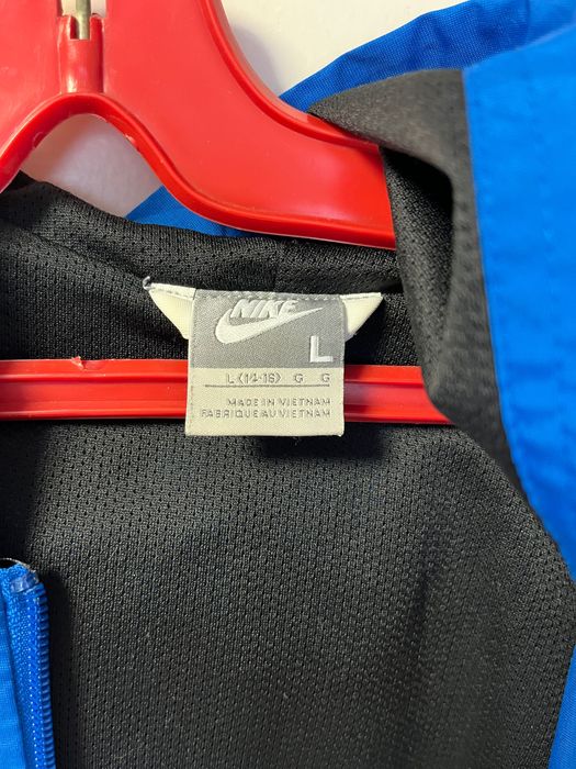 Мъжка ветровка Nike