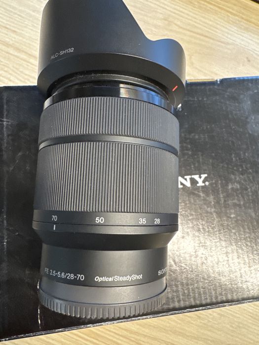 Obiectiv foto mirrorless Sony FE 28-70mm F3.5-5.6 OSS