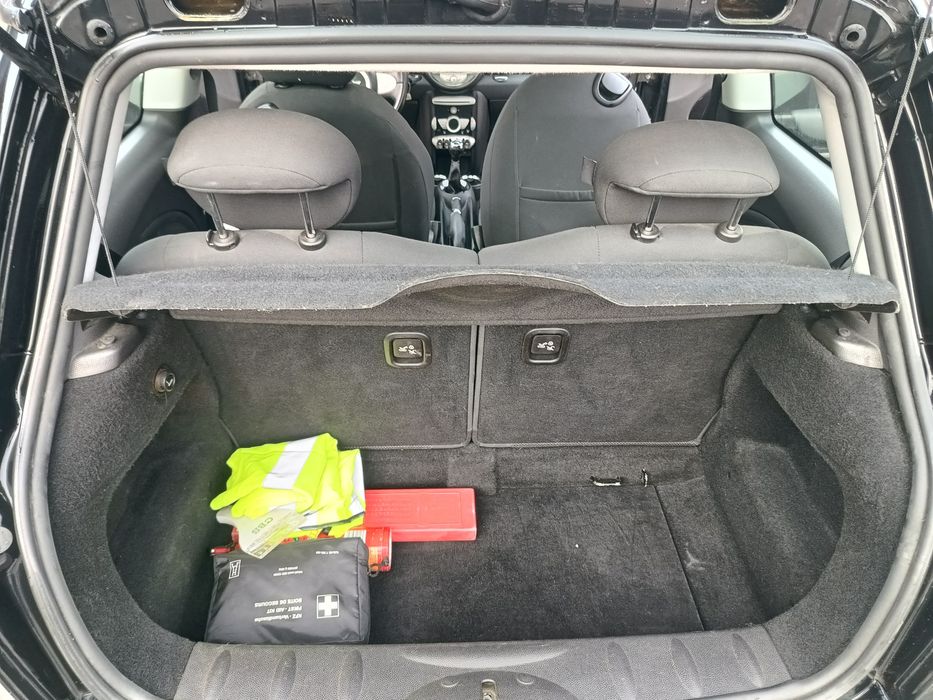 Mini Cooper One 2010