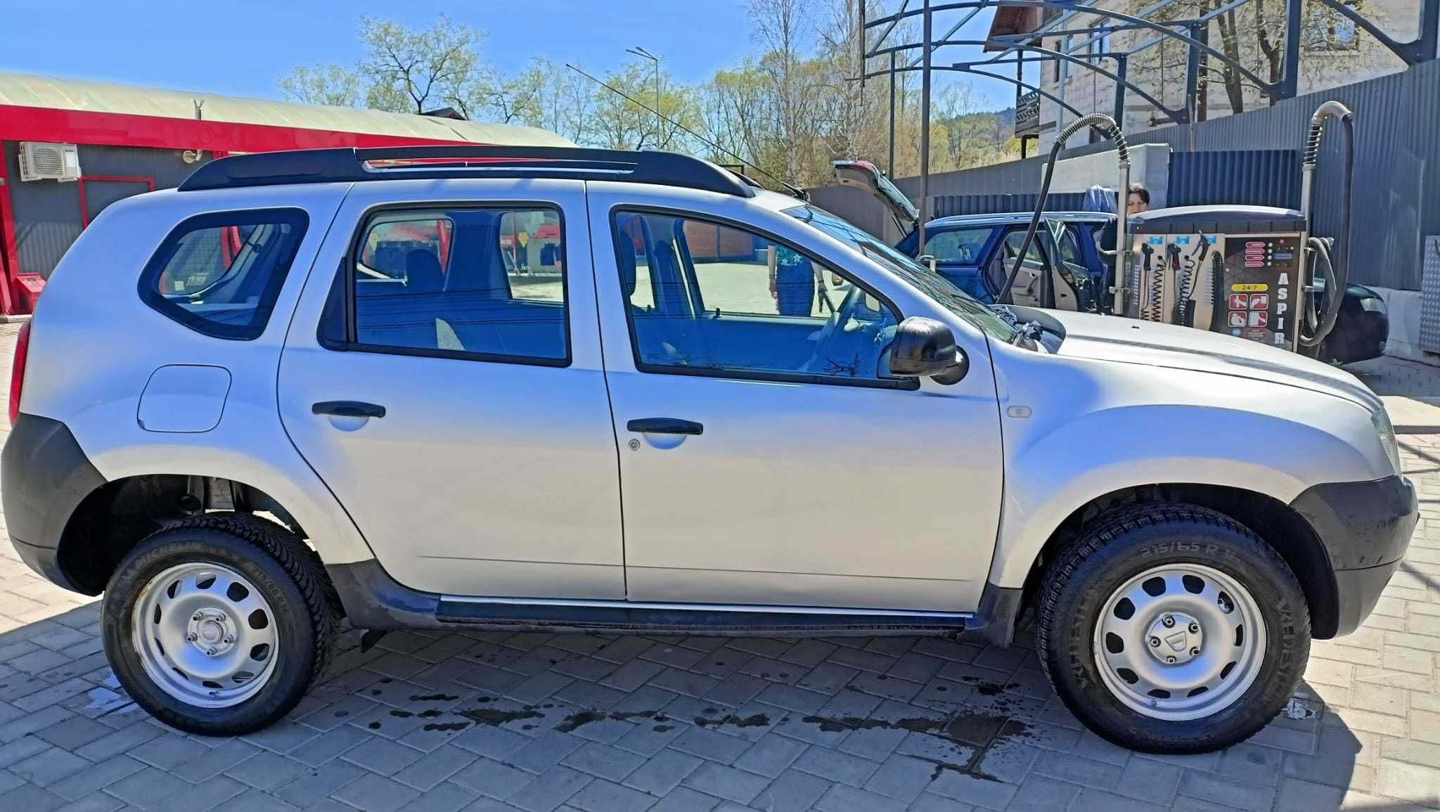 Dacia Duster 2012