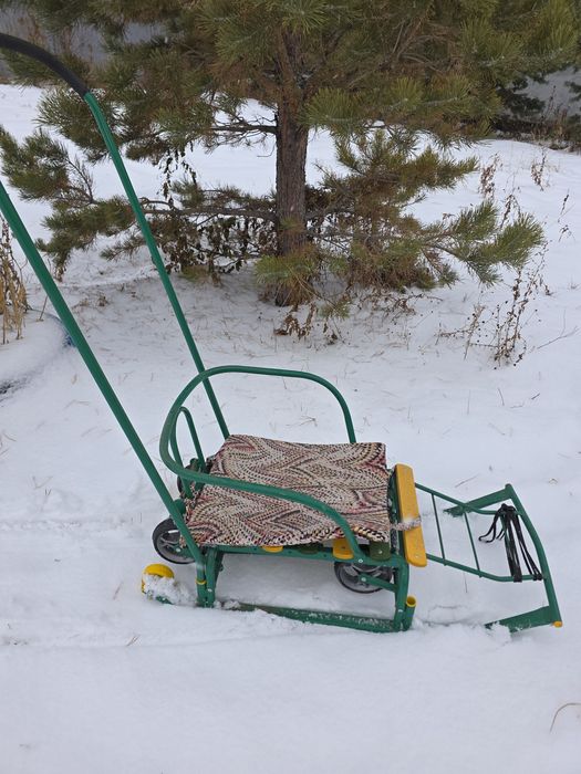 Санки б/у продам. Находиттся в Коктале