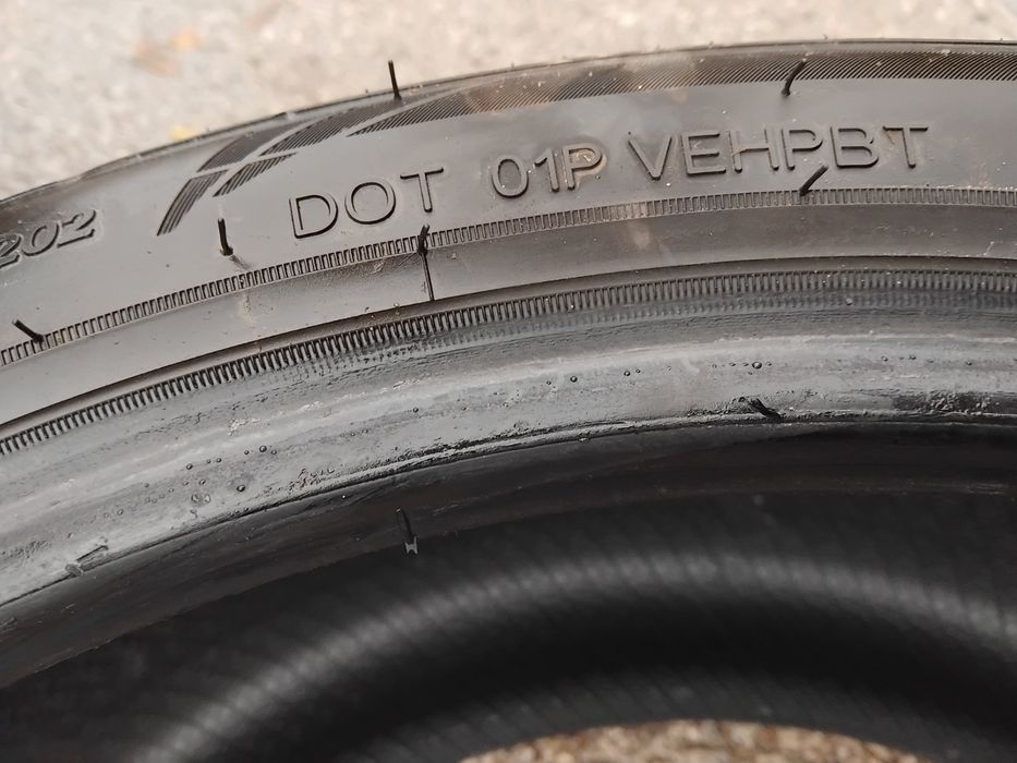 Гуми 225/40/18 Triangle