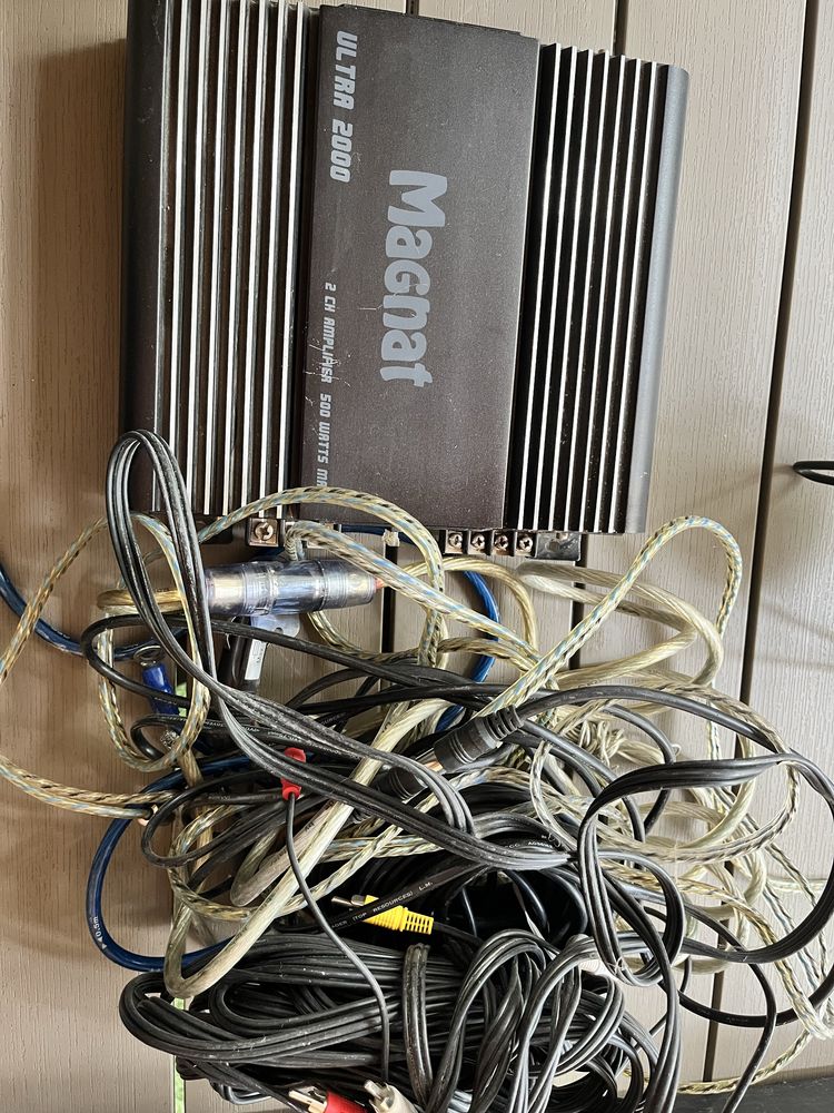 Amplificator auto Magnat 2000