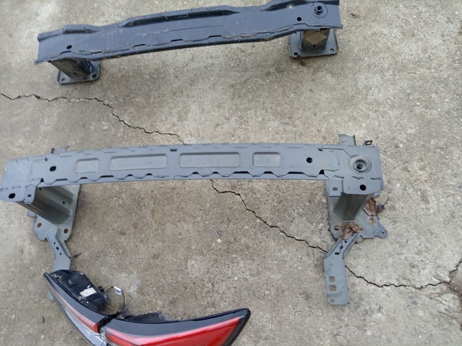 Vând armatura față +spate de Ford kuga 3, 2016,2023.